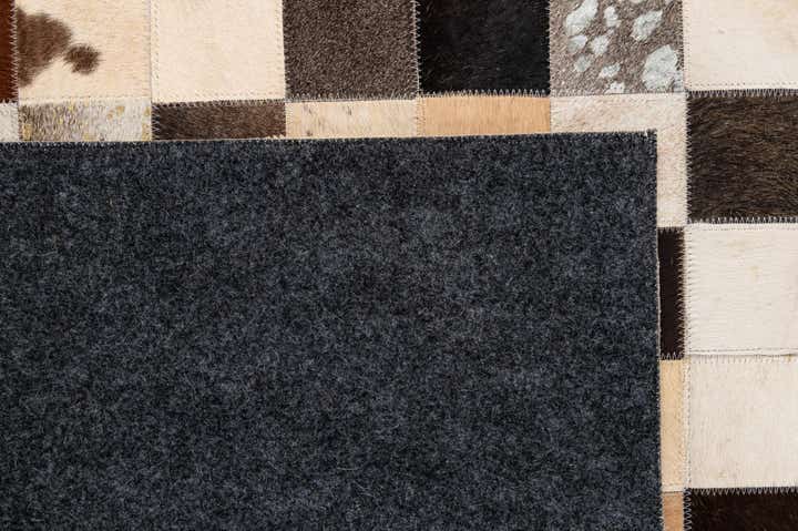 5' 1 x 8' Cowhide - Patchwork Rug