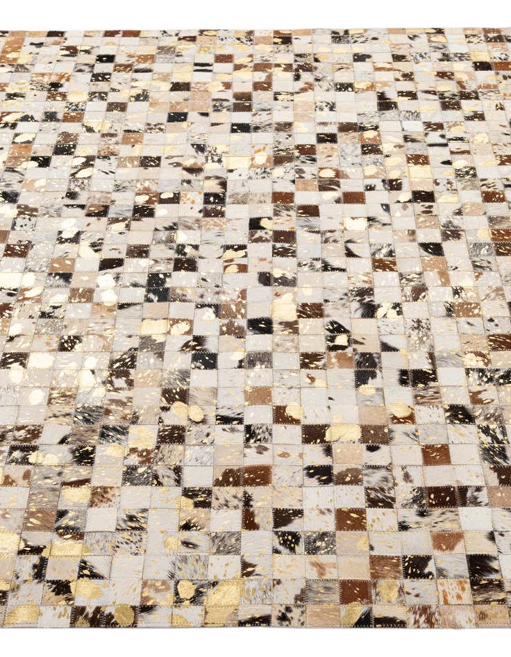 Detail image of 5' 1 x 8' Cowhide - Patchwork Rug