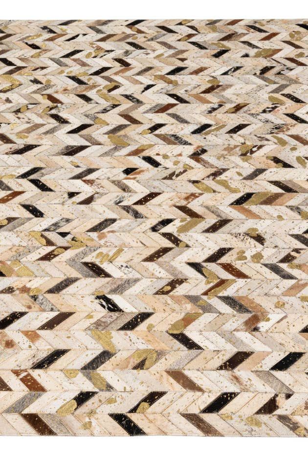 Detail image of 5' 2 x 8' Cowhide - Patchwork Rug