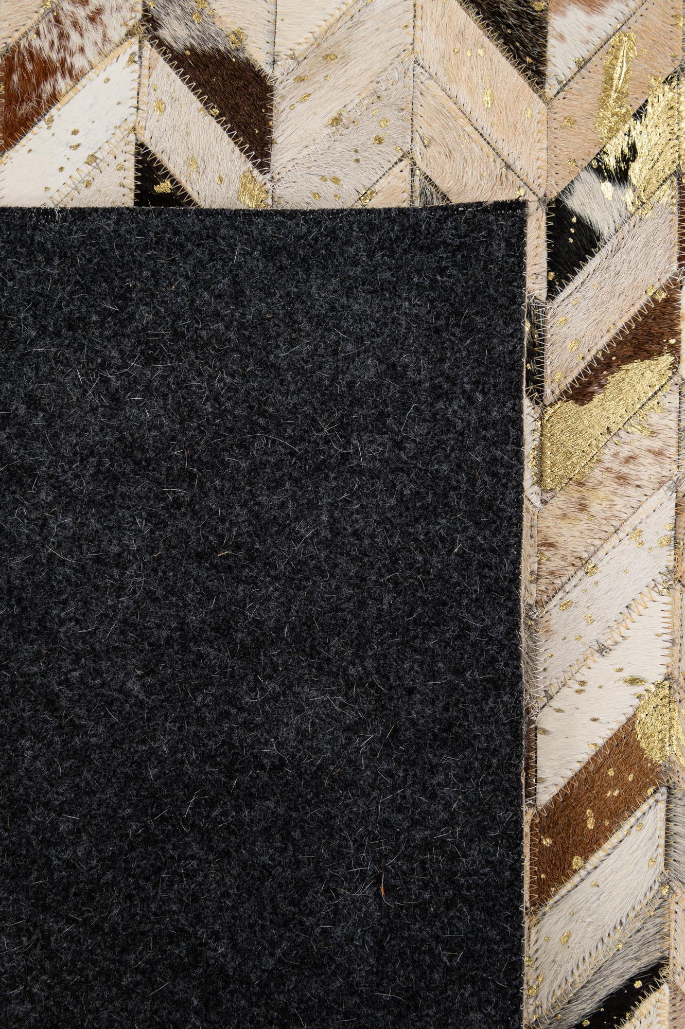 5' 2 x 8' Cowhide - Patchwork Rug