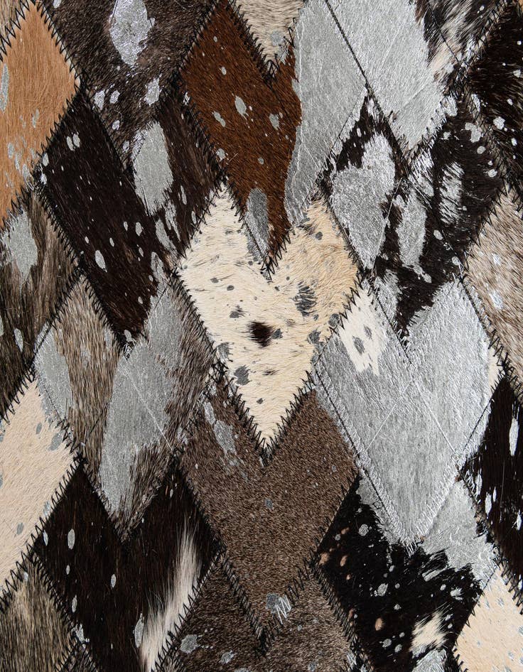 Detail image of 5' x 7' 11 Cowhide - Patchwork Rug