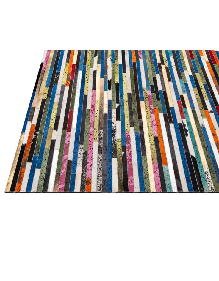 Detail image of 5' 1 x 7' 11 Cowhide - Patchwork Rug