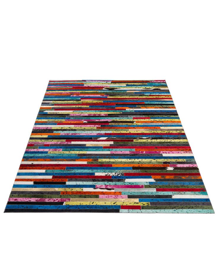 Detail image of 5' 1 x 8' Cowhide - Patchwork Rug