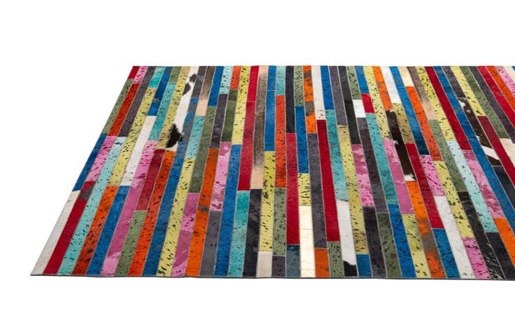 Detail image of 5' 1 x 8' Cowhide - Patchwork Rug