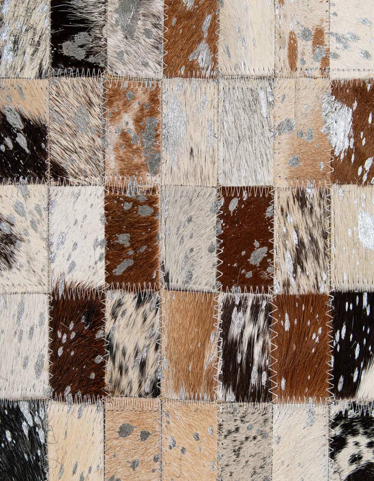 Detail image of 4' 11 x 8' Cowhide - Patchwork Rug