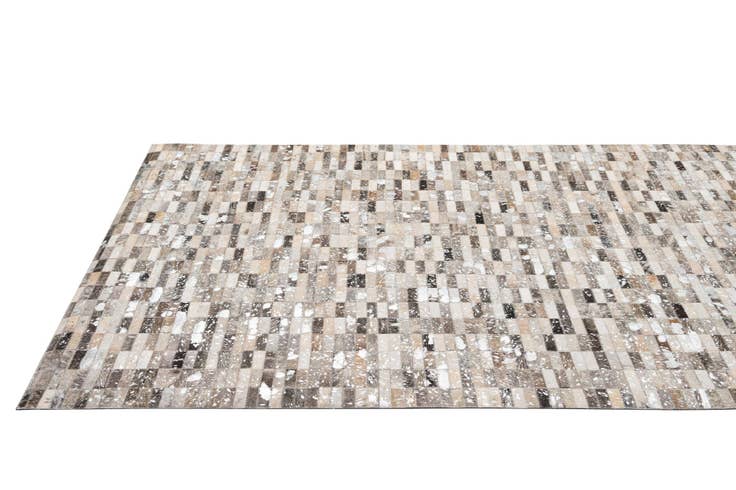 Detail image of 5' x 7' 11 Cowhide - Patchwork Rug
