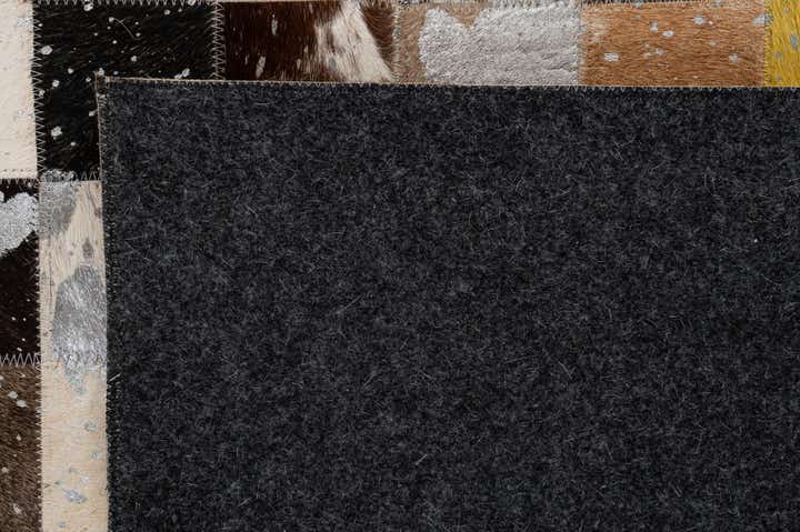 5' 1 x 8' Cowhide - Patchwork Rug