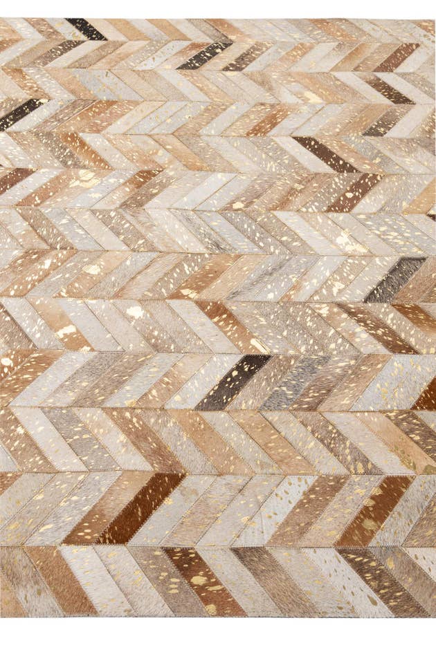 Detail image of 5' 1 x 8' 1 Cowhide - Patchwork Rug