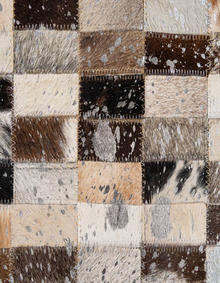 Detail image of 5' 2 x 8' Cowhide - Patchwork Rug