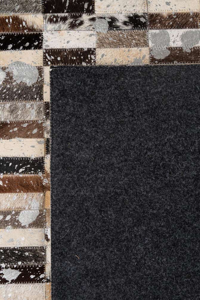 5' 2 x 8' Cowhide - Patchwork Rug