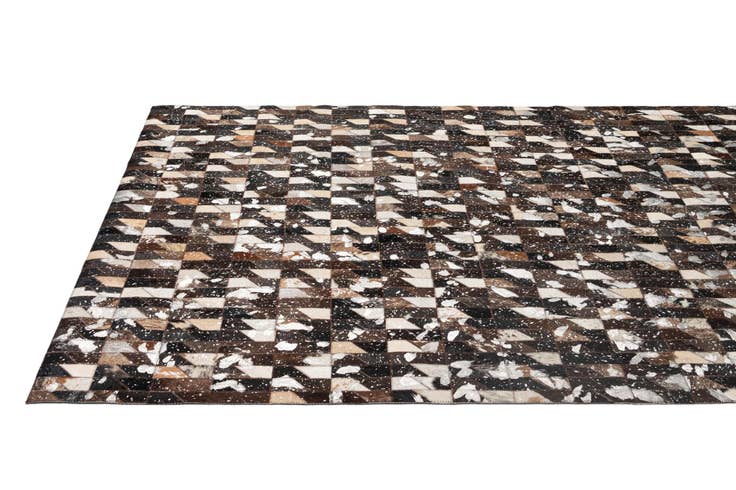 Detail image of 5' 1 x 7' 11 Cowhide - Patchwork Rug