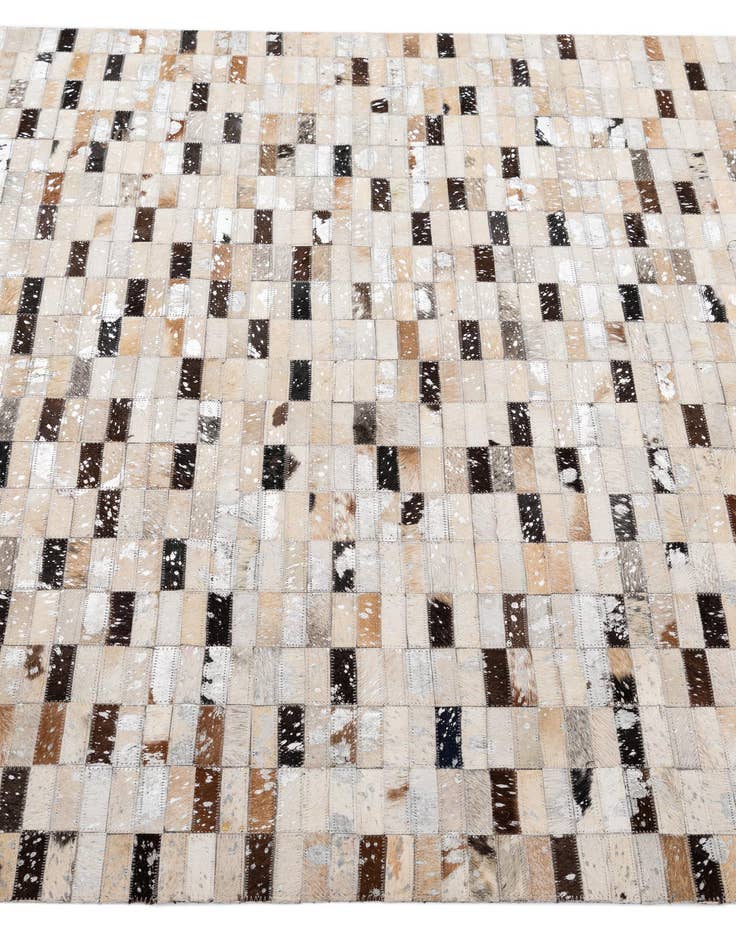 Detail image of 5' 1 x 8' Cowhide - Patchwork Rug