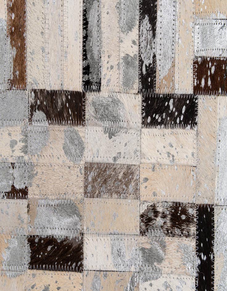 Detail image of 5' x 7' 11 Cowhide - Patchwork Rug