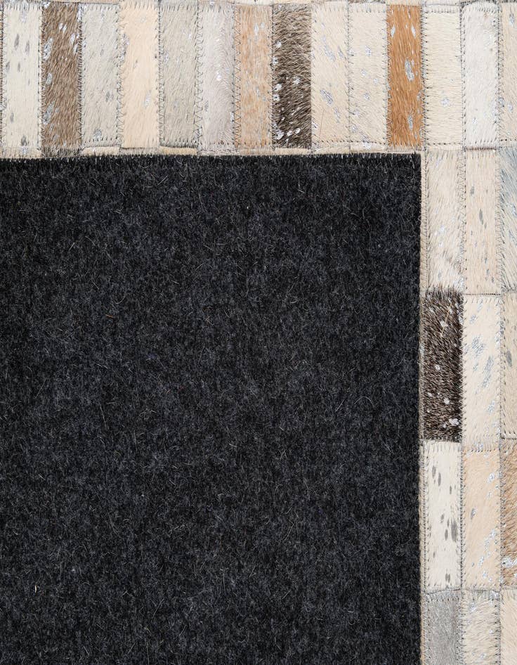 Detail image of 5' 2 x 7' 11 Cowhide - Patchwork Rug