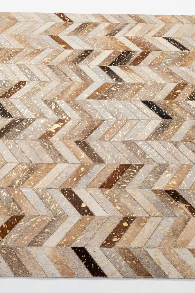 5' 1 x 8' Cowhide - Patchwork Rug