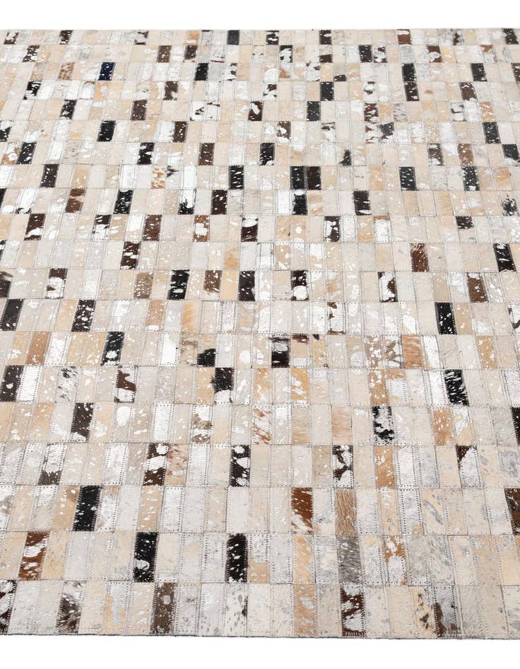 Detail image of 5' x 7' 11 Cowhide - Patchwork Rug