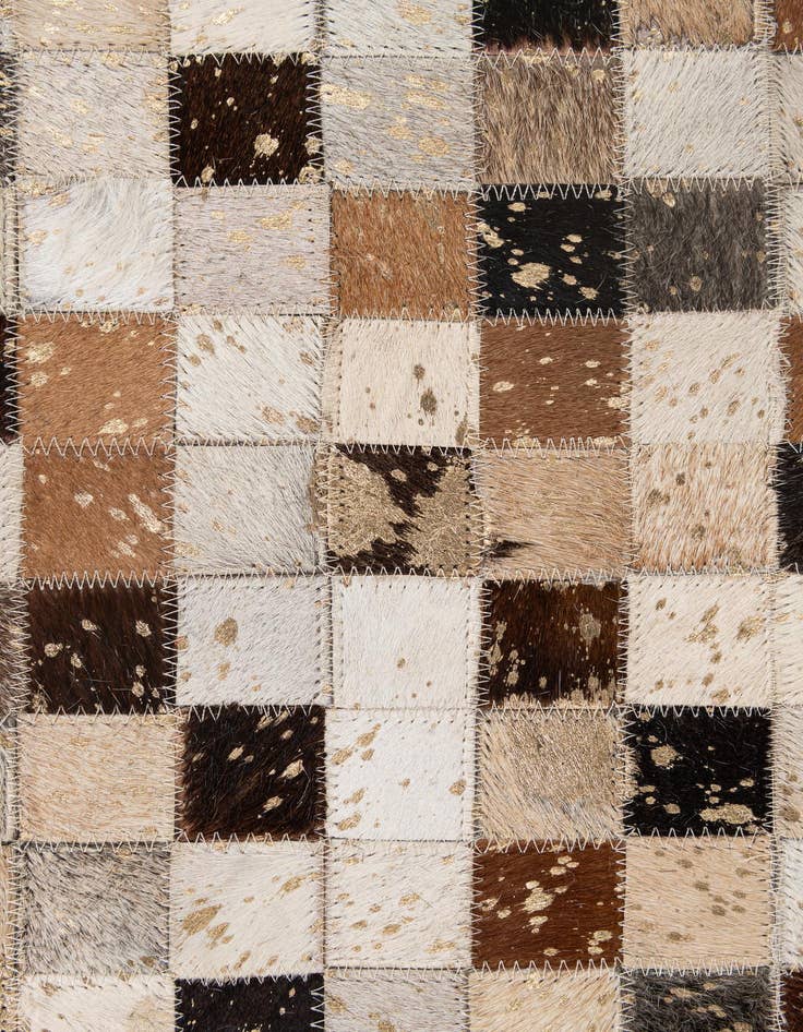 Detail image of 5' 1 x 8' 1 Cowhide - Patchwork Rug