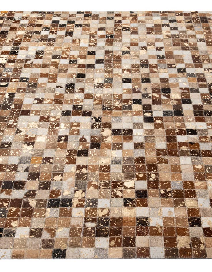 Detail image of 5' 1 x 7' 11 Cowhide - Patchwork Rug
