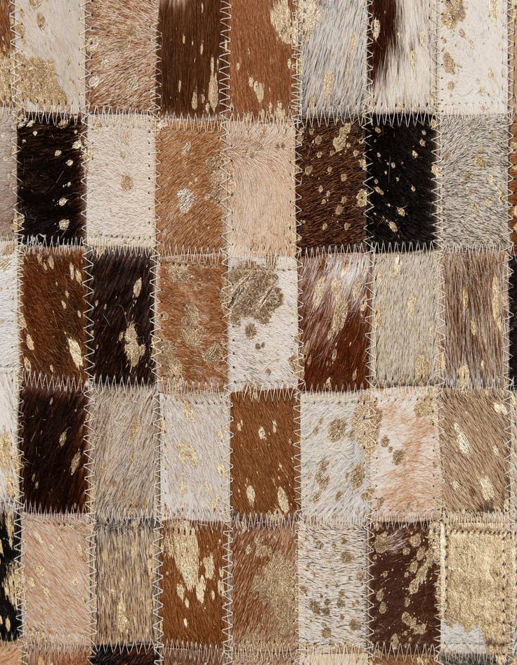 Detail image of 5' 1 x 7' 11 Cowhide - Patchwork Rug