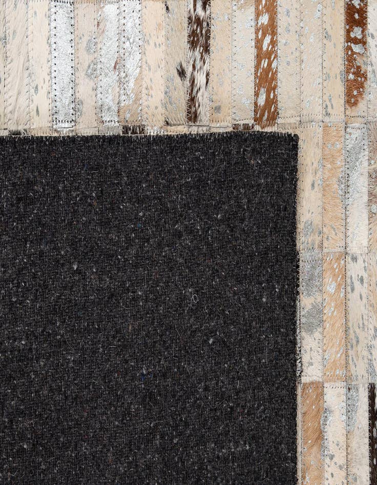 Detail image of 5' x 7' 11 Cowhide - Patchwork Rug