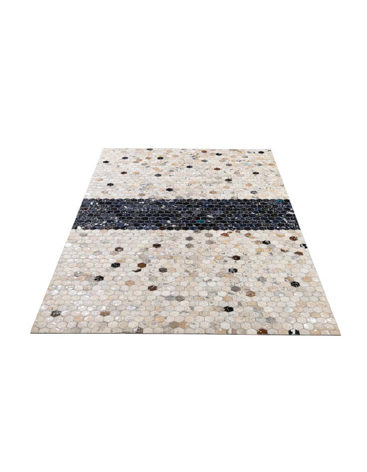 Detail image of 5' 1 x 7' 11 Cowhide - Patchwork Rug
