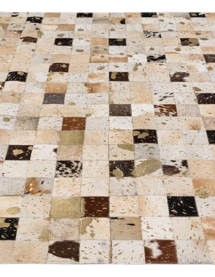 Detail image of 5' 1 x 8' Cowhide - Patchwork Rug