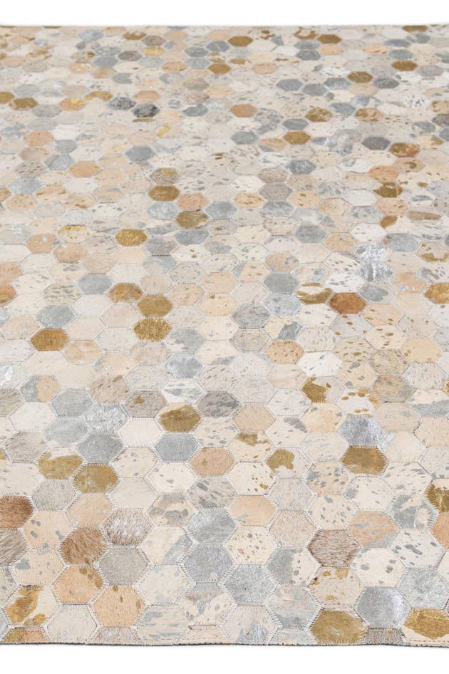 Detail image of 5' x 8' Cowhide - Patchwork Rug