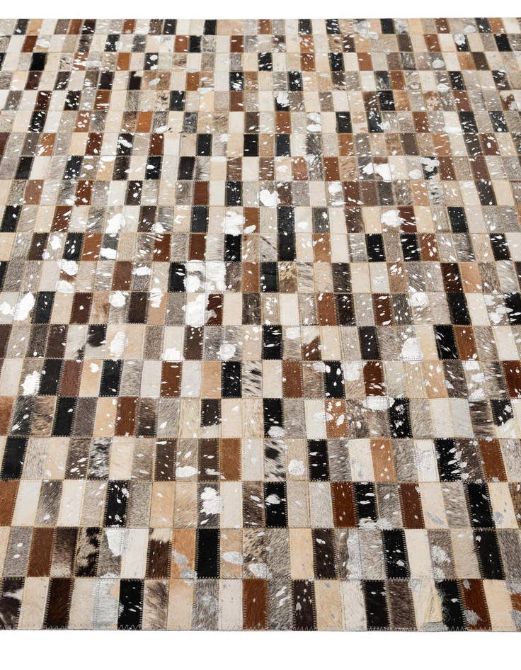 Detail image of 5' x 7' 11 Cowhide - Patchwork Rug