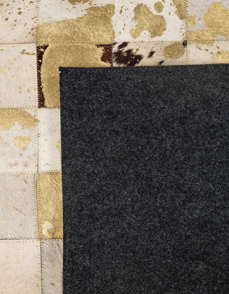 Detail image of 4' 11 x 7' 11 Cowhide - Patchwork Rug