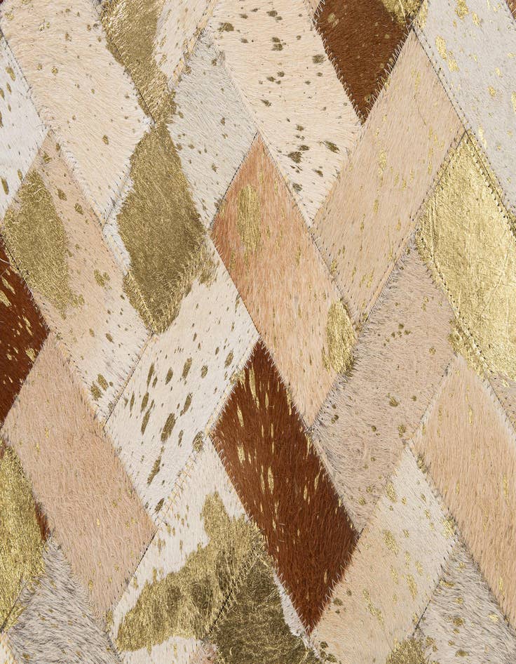 Detail image of 5' 1 x 7' 11 Cowhide - Patchwork Rug