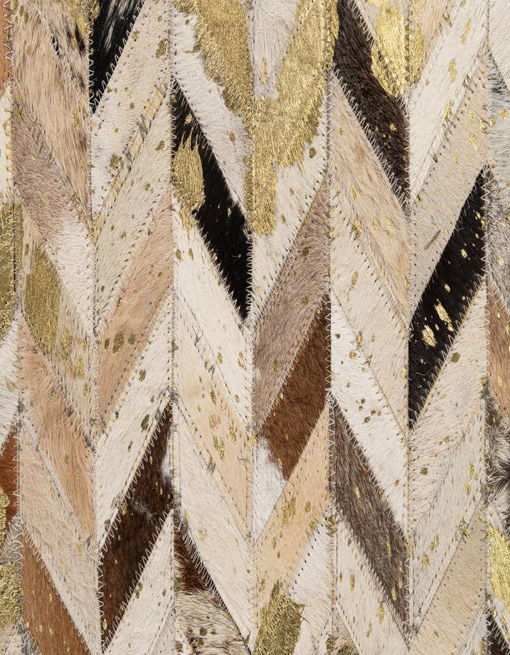 Detail image of 5' 2 x 7' 11 Cowhide - Patchwork Rug