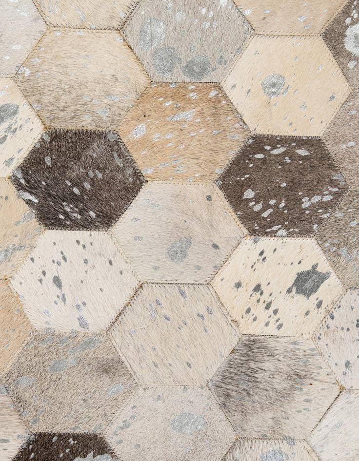 Detail image of 5' 1 x 8' Cowhide - Patchwork Rug