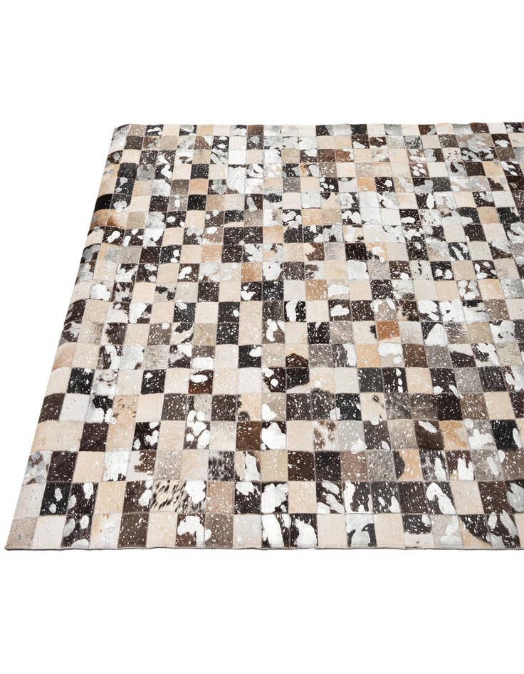 Detail image of 5' 1 x 8' Cowhide - Patchwork Rug