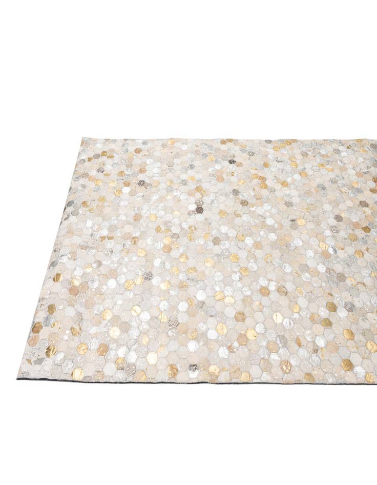 Detail image of 5' 1 x 8' Cowhide - Patchwork Rug