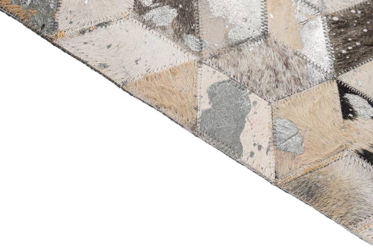 Detail image of 5' 1 x 7' 10 Cowhide - Patchwork Rug