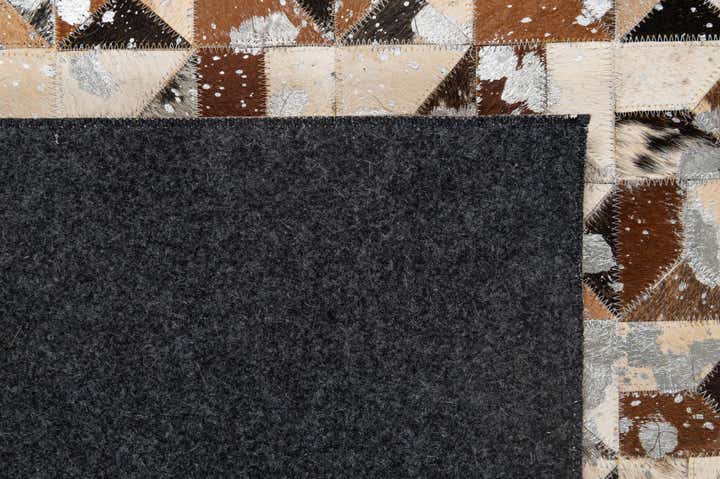 5' 1 x 8' Cowhide - Patchwork Rug