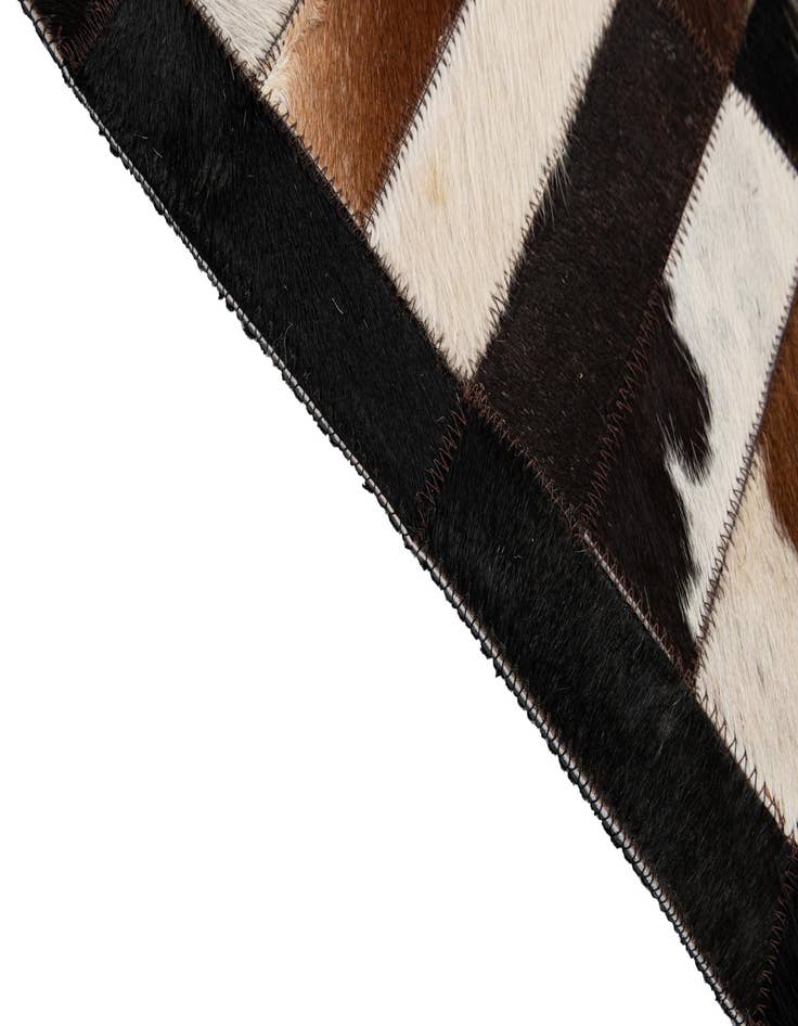 Detail image of 5' 3 x 7' 11 Cowhide - Patchwork Rug