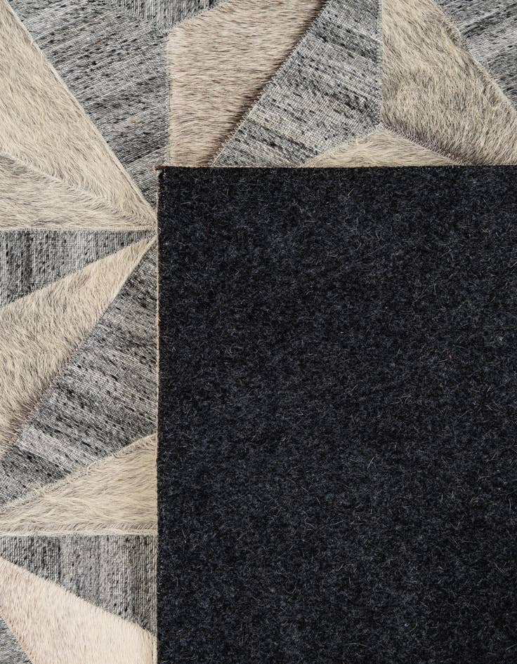 Detail image of 5' x 7' 9 Cowhide - Patchwork Rug