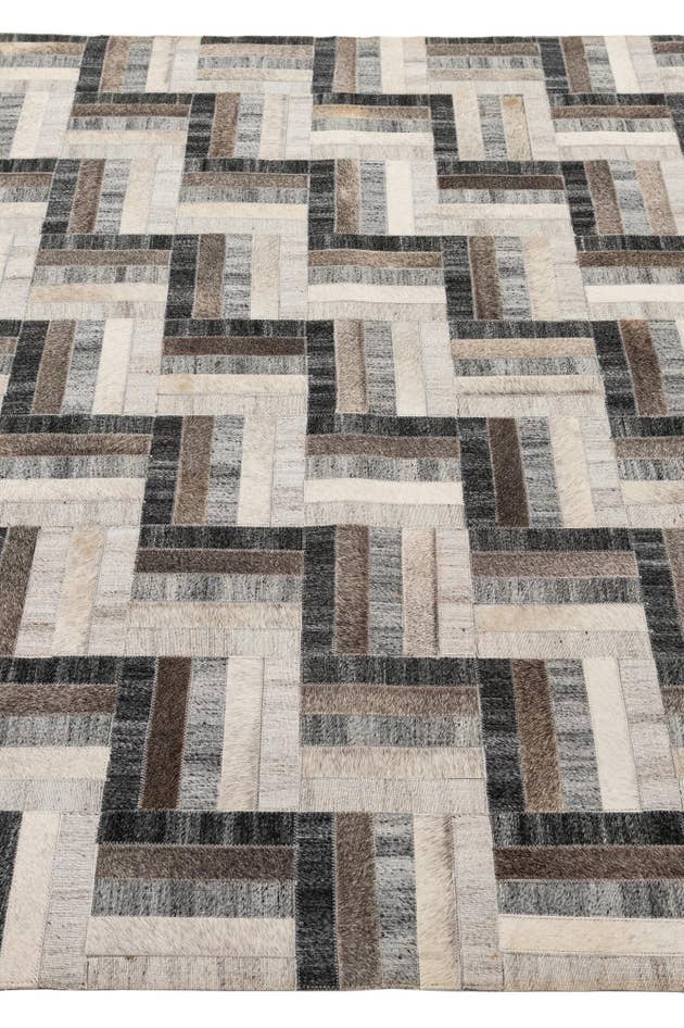 Detail image of 5' 3 x 7' 5 Cowhide - Patchwork Rug