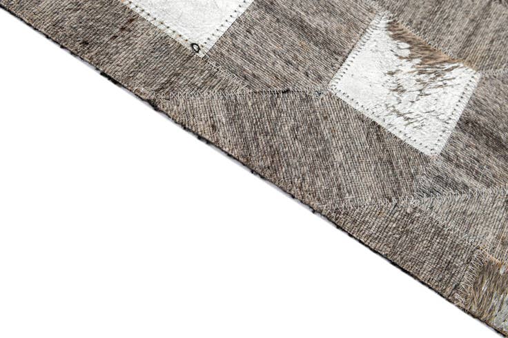 Detail image of 5' 2 x 7' 11 Cowhide - Patchwork Rug