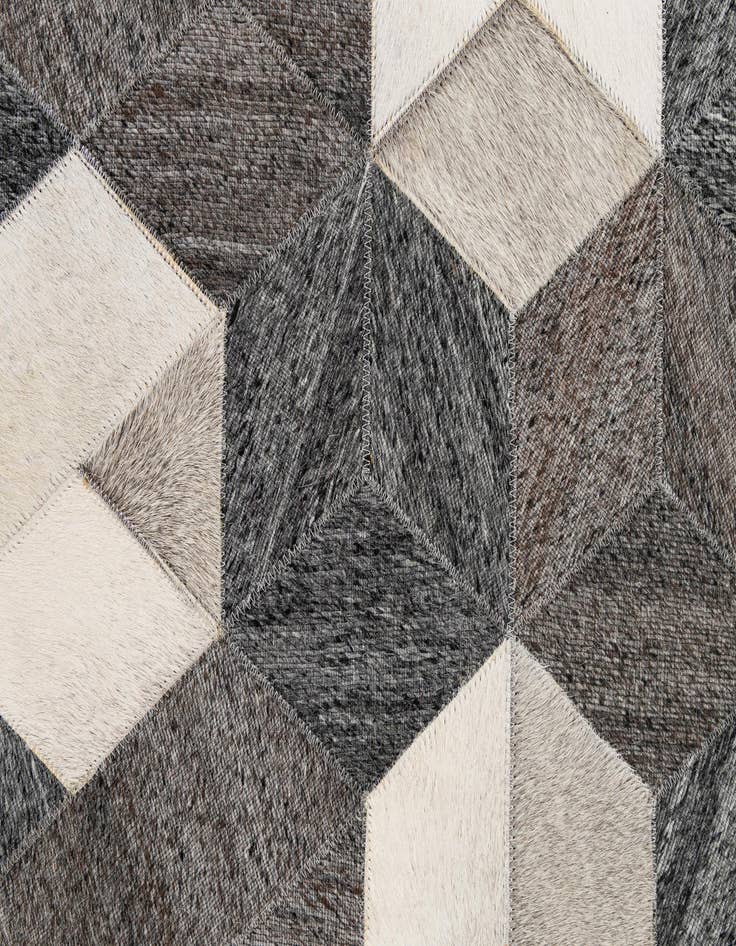 Detail image of 5' 3 x 8' Cowhide - Patchwork Rug