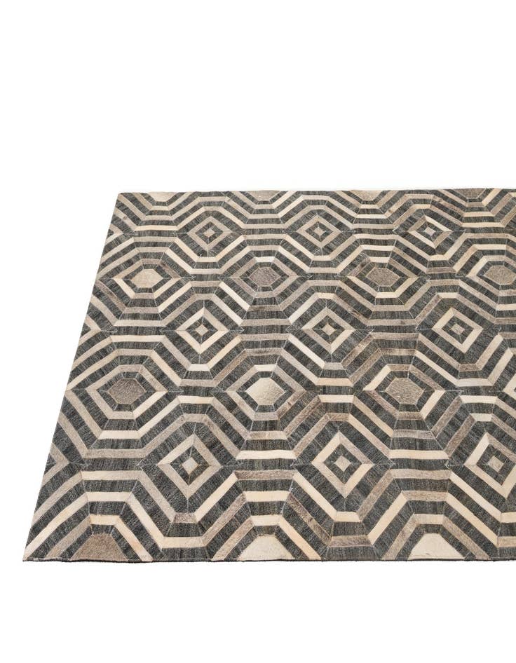 Detail image of 5' 1 x 8' Cowhide - Patchwork Rug