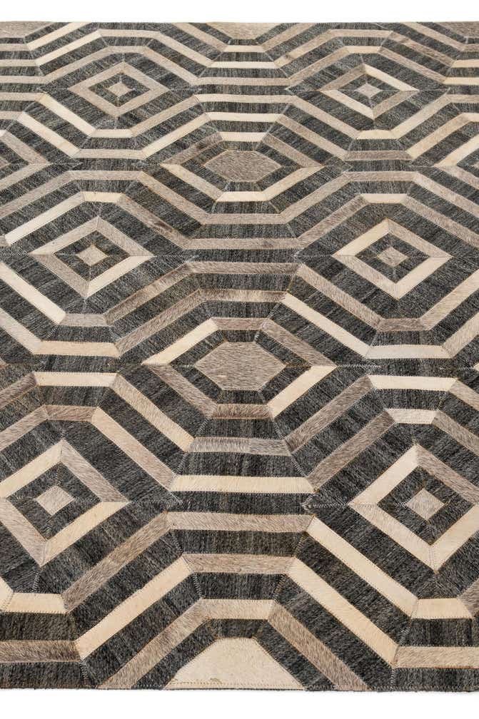 5' 1 x 8' Cowhide - Patchwork Rug