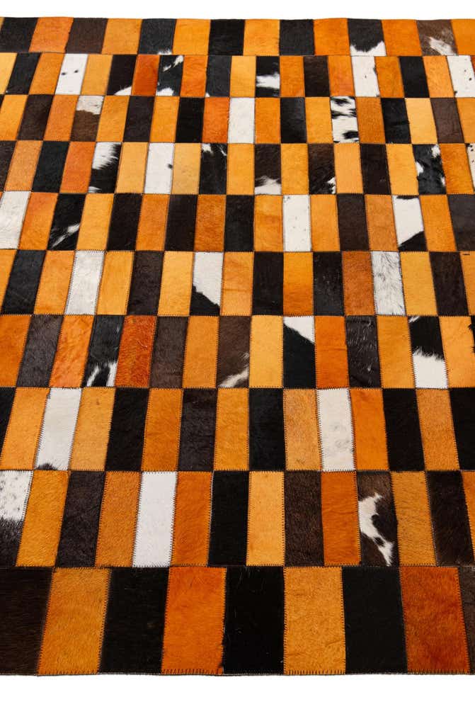 5' 1 x 8' Cowhide - Patchwork Rug