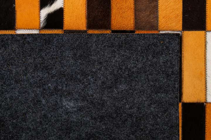 5' 1 x 8' Cowhide - Patchwork Rug