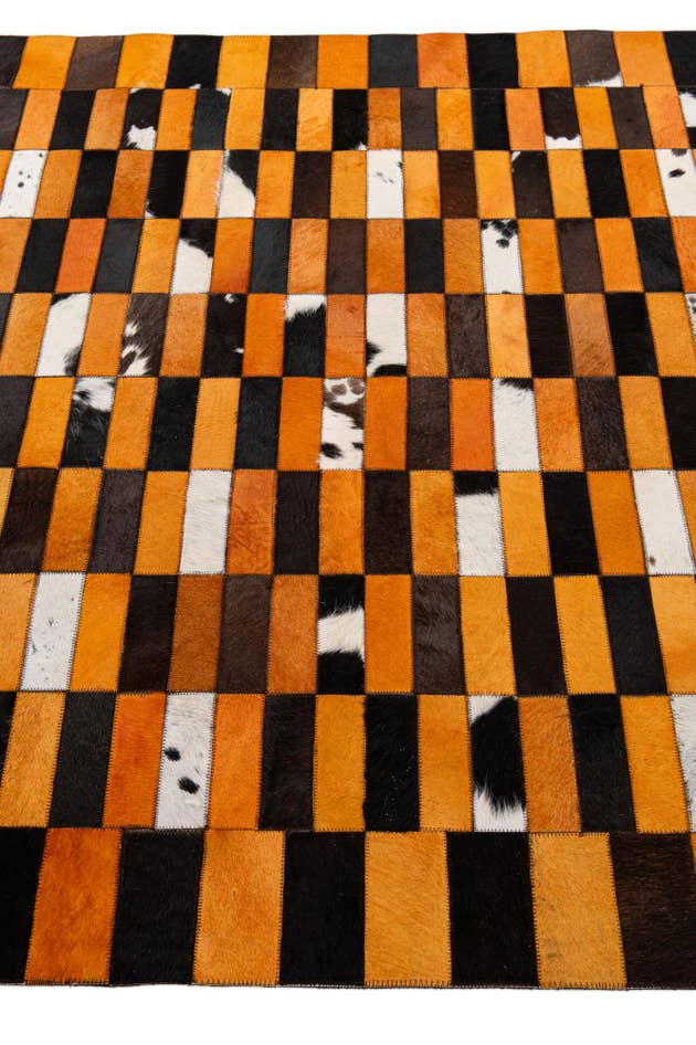 Detail image of 5' 1 x 7' 11 Cowhide - Patchwork Rug