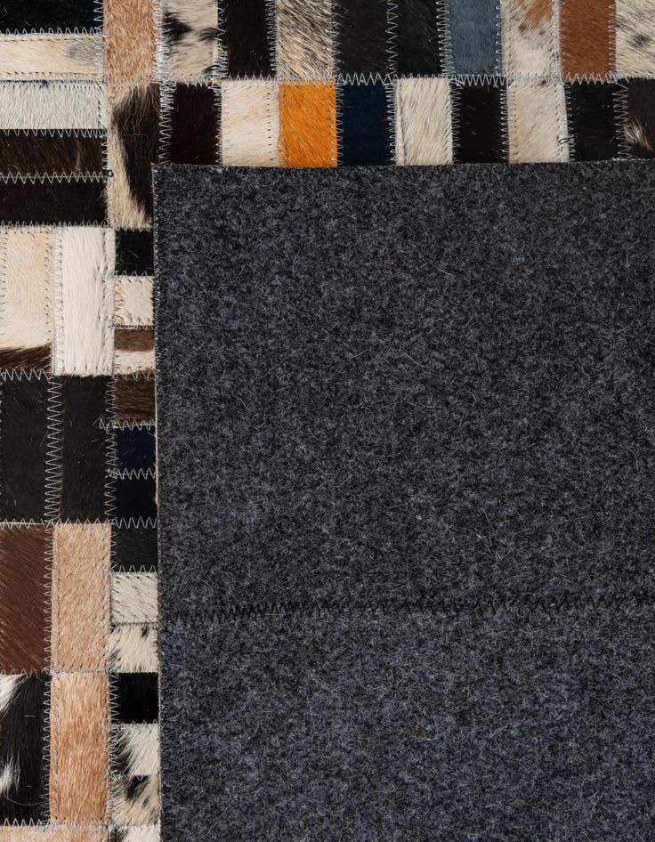 Detail image of 5' 1 x 7' Cowhide - Patchwork Rug