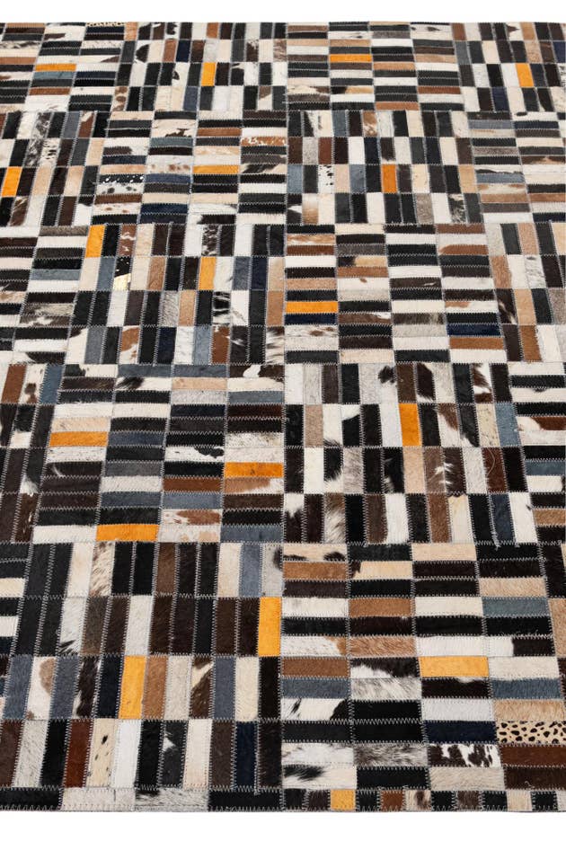 Detail image of 5' 1 x 8' 2 Cowhide - Patchwork Rug