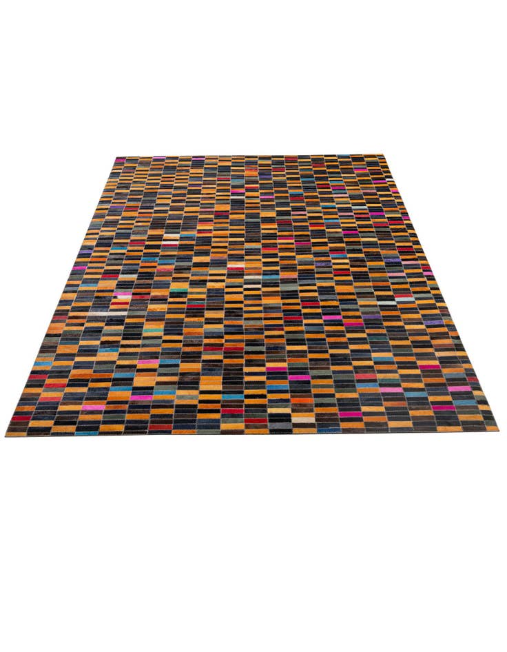 Detail image of 5' 1 x 7' 11 Cowhide - Patchwork Rug