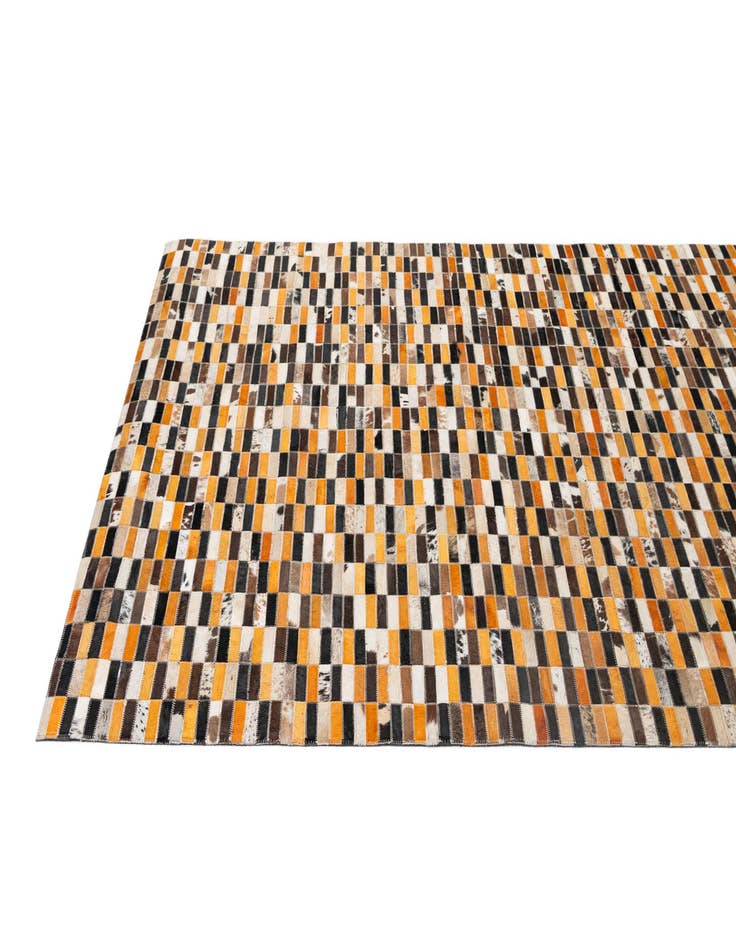Detail image of 5' x 7' 11 Cowhide - Patchwork Rug